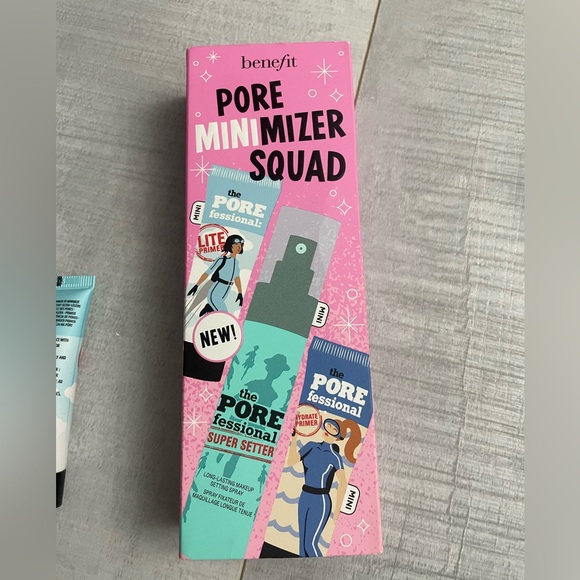 HOST PICK 🌟 Benefit lite porefessional primer - Picture 3 of 3